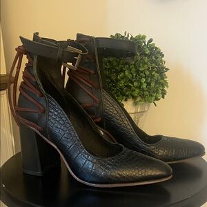 Freebird Black Croc-Embossed Heels with Brown Laces